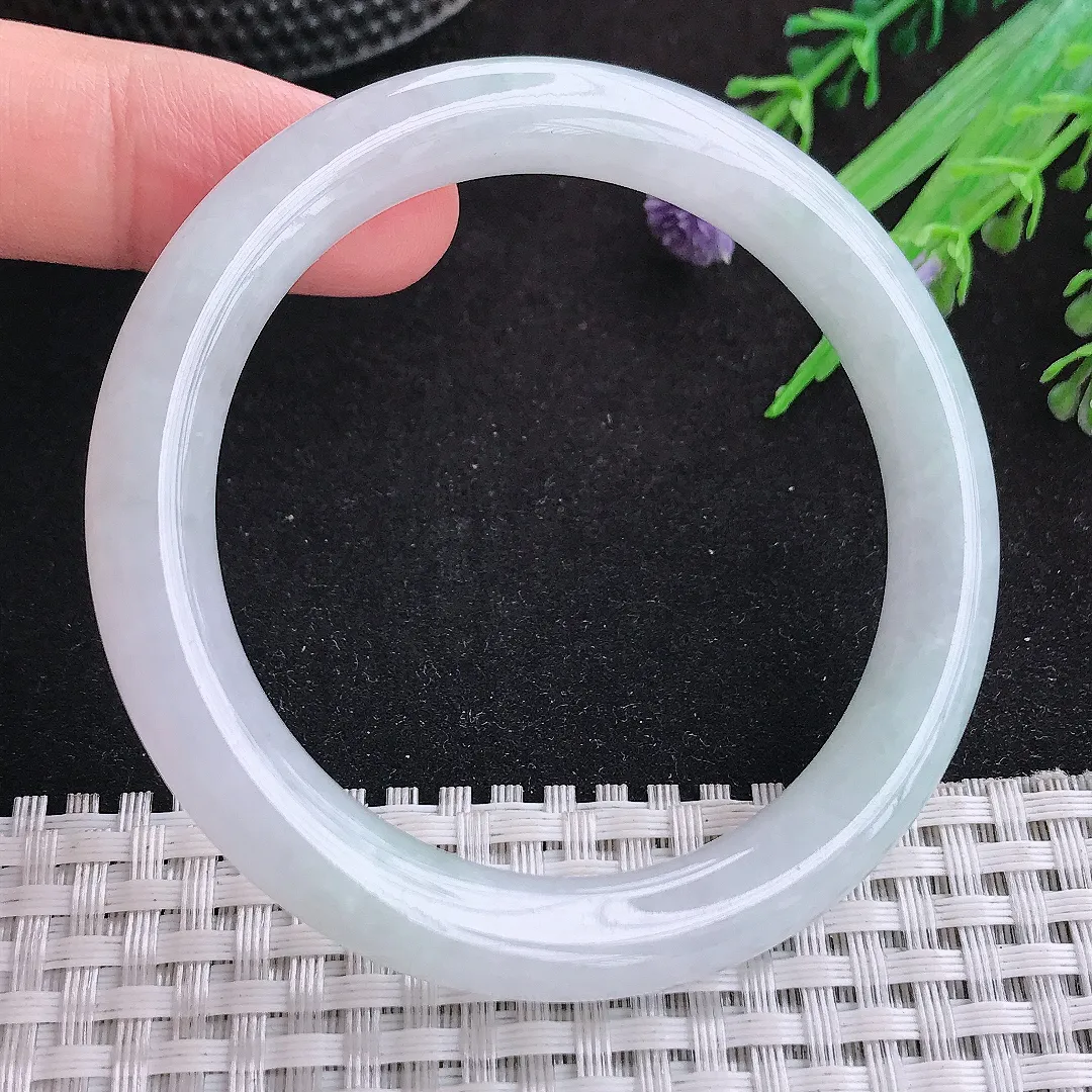 自然光52/8.6/8.7小圈口老坑秀气冰胶白净圆条手镯天然翡翠玉镯女款
