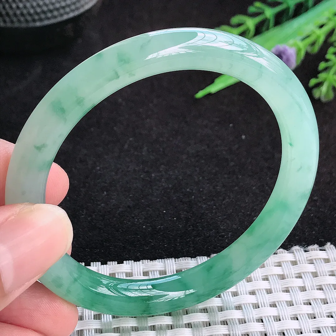 自然光53/8.2/8.4老坑冰透果冻胶冰飘花圆条手镯天然翡翠玉镯女款