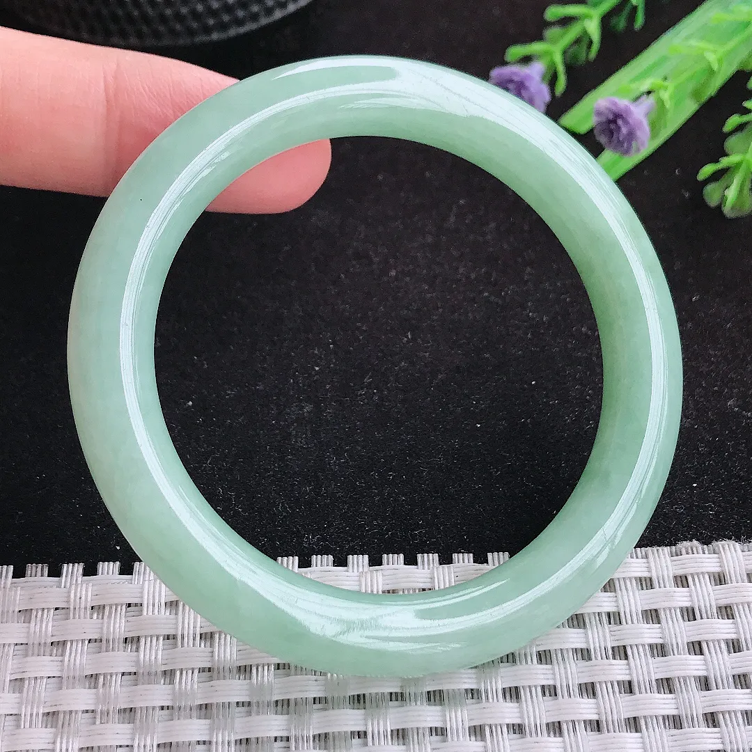 自然光52/8.9/9老坑精美冰润冰晴满绿圆条手镯天然翡翠玉镯女款小圈口