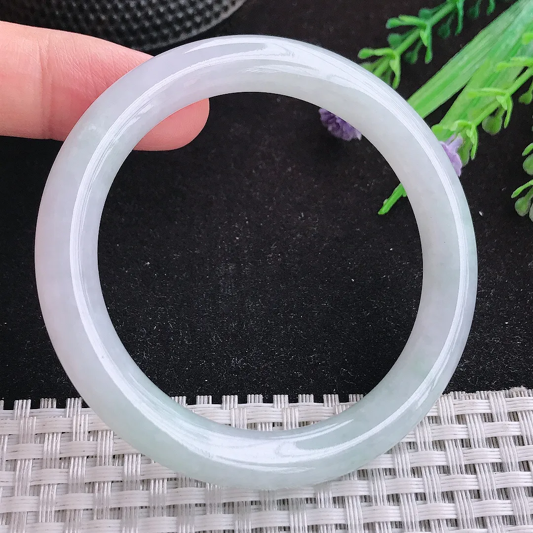 自然光52/8.6/8.7小圈口老坑秀气冰胶白净圆条手镯天然翡翠玉镯女款