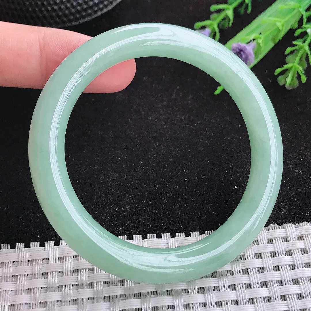 自然光52/8.9/9老坑精美冰润冰晴满绿圆条手镯天然翡翠玉镯女款小圈口