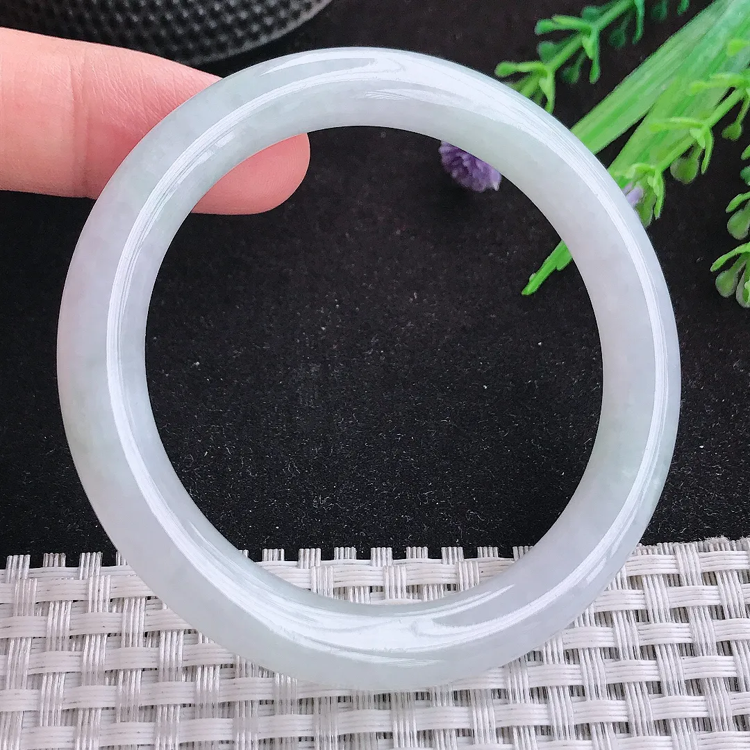 自然光52/8.6/8.7小圈口老坑秀气冰胶白净圆条手镯天然翡翠玉镯女款