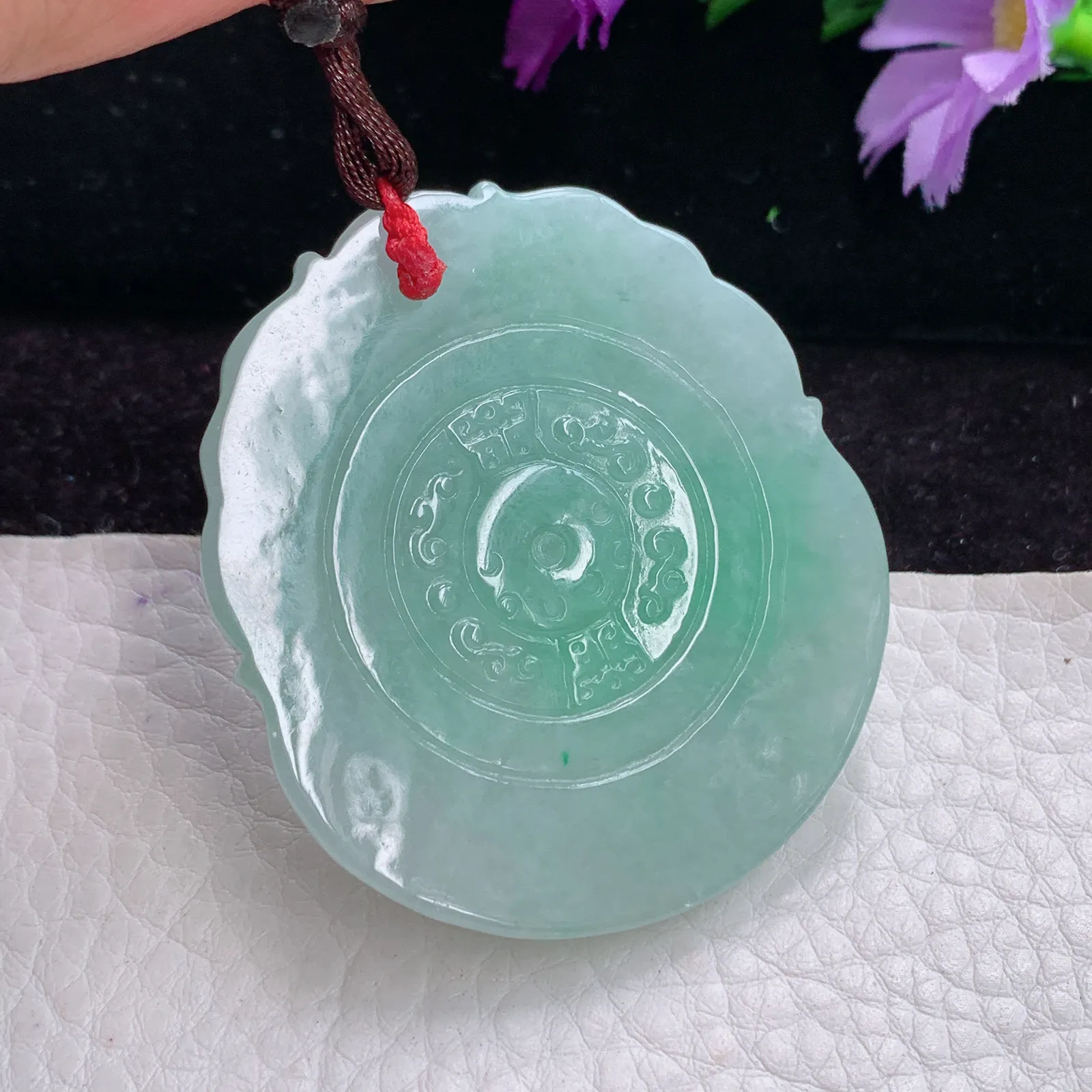 bg实拍取一51.5*45*8.8缅甸翡翠浅绿龙凤呈祥一对吊坠龙凤牌项坠
