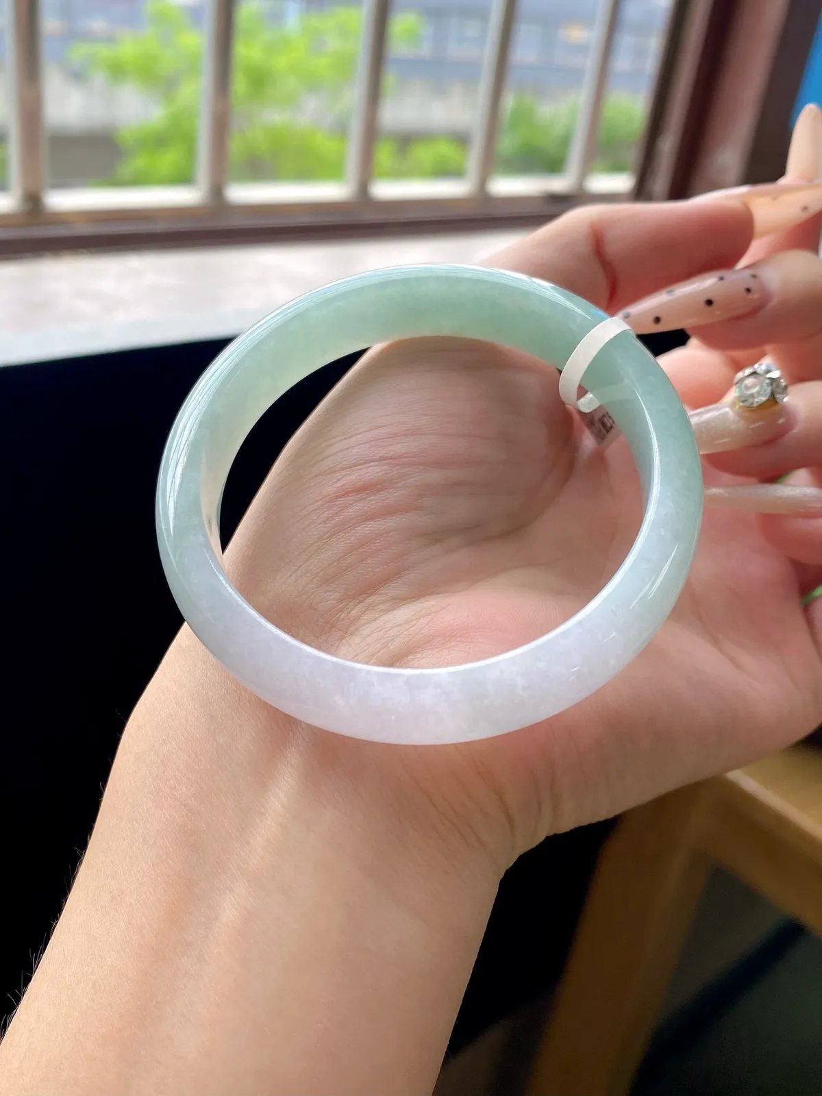 晴底果绿半山水正圈成品
⭕️58-12.5-7.2