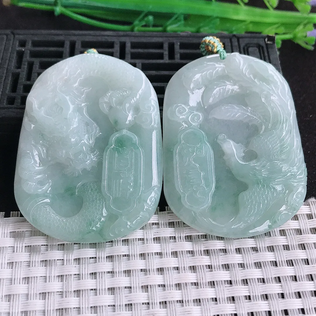 自然光51.2/38.6/5.6老坑精美温润飘花仿古龙凤牌吊坠一对翡翠玉石挂件
