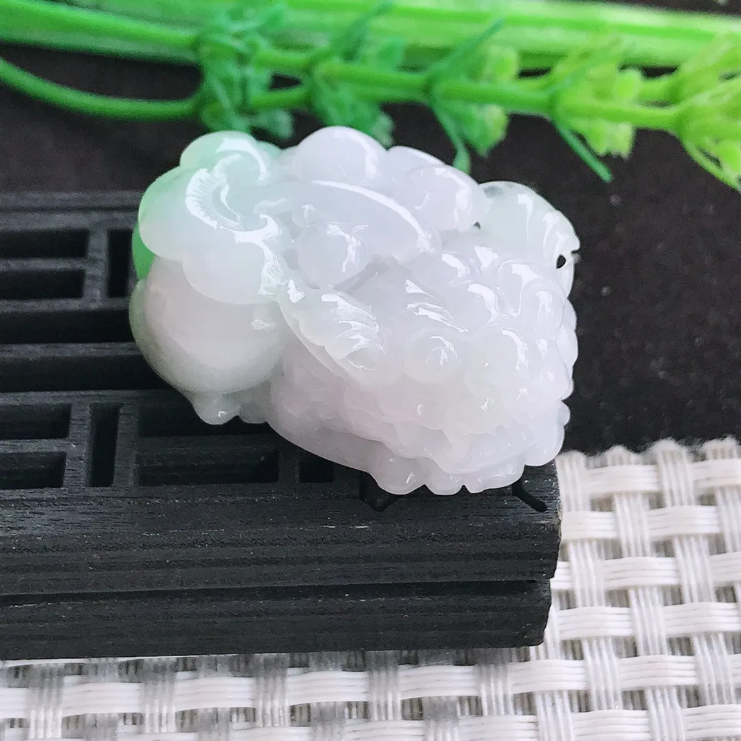 自然光34/22.5/15老坑秀气温润飘绿口含珠貔貅吊坠翡翠玉石挂件