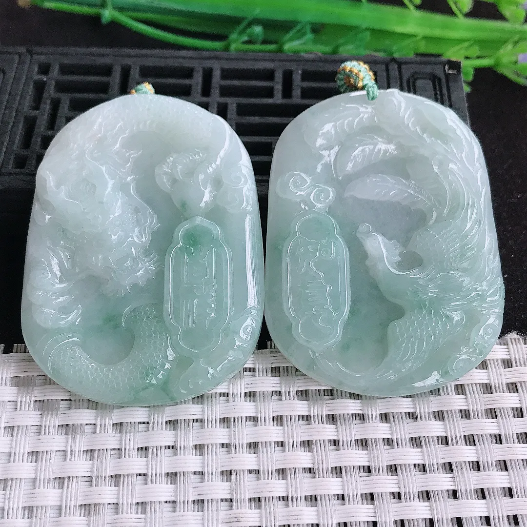 自然光51.2/38.6/5.6老坑精美温润飘花仿古龙凤牌吊坠一对翡翠玉石挂件