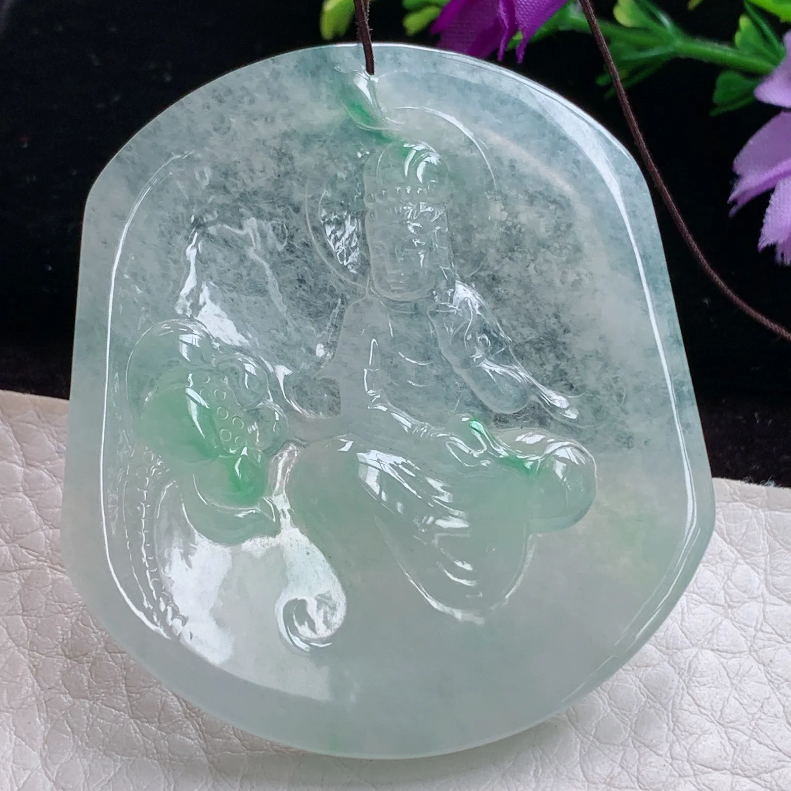 qj实拍54.8*50*4.5天然缅玉翡翠冰透自在观音菩萨吊坠持莲大势至观音