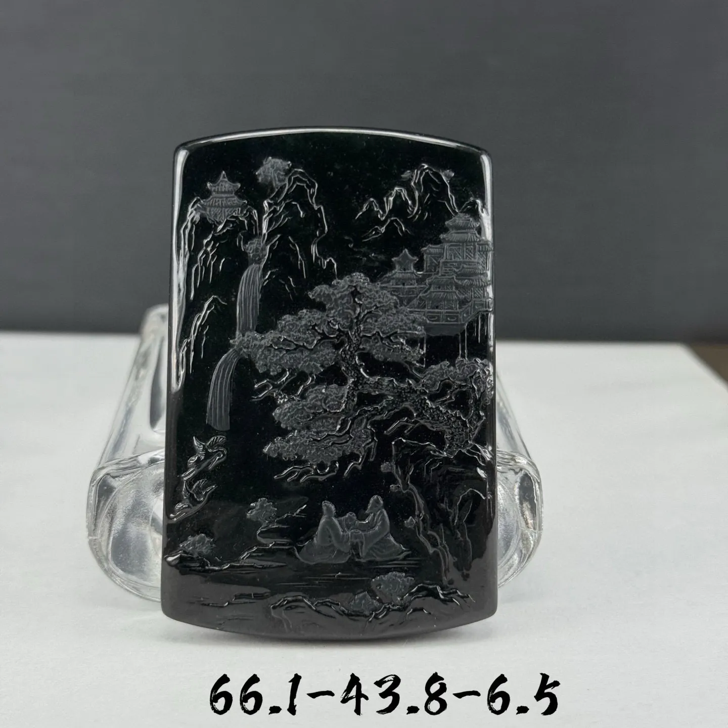 精品墨翠山水牌 种好色正 黑度极好 打灯通透 油性十足 尺寸66.1
