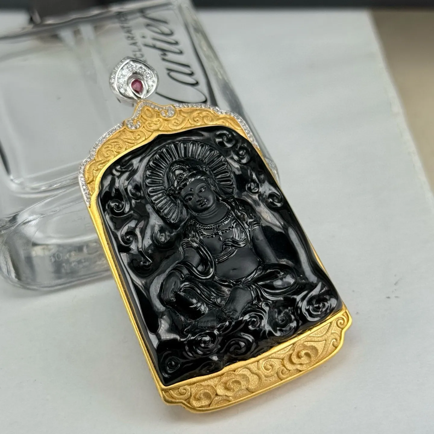 精品墨翠观音 种好色正 黑度极好 打灯通透 油性十足 尺寸70.9