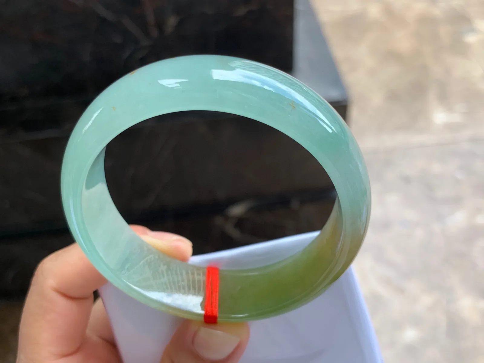 59-18-7.5mm
冰黄翡宽版轮胎手镯 种好水润 特色镯