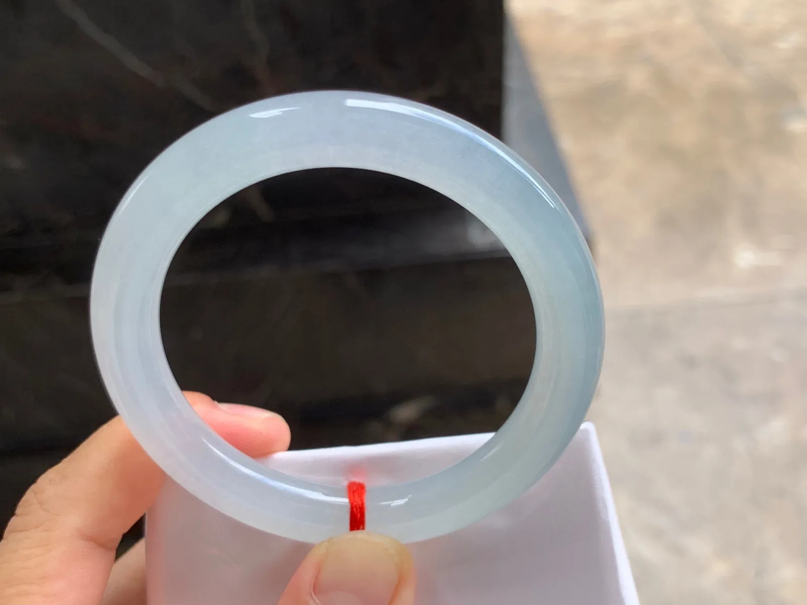 54-8.5-9.5mm
白冰圆条手镯 纯净白月光