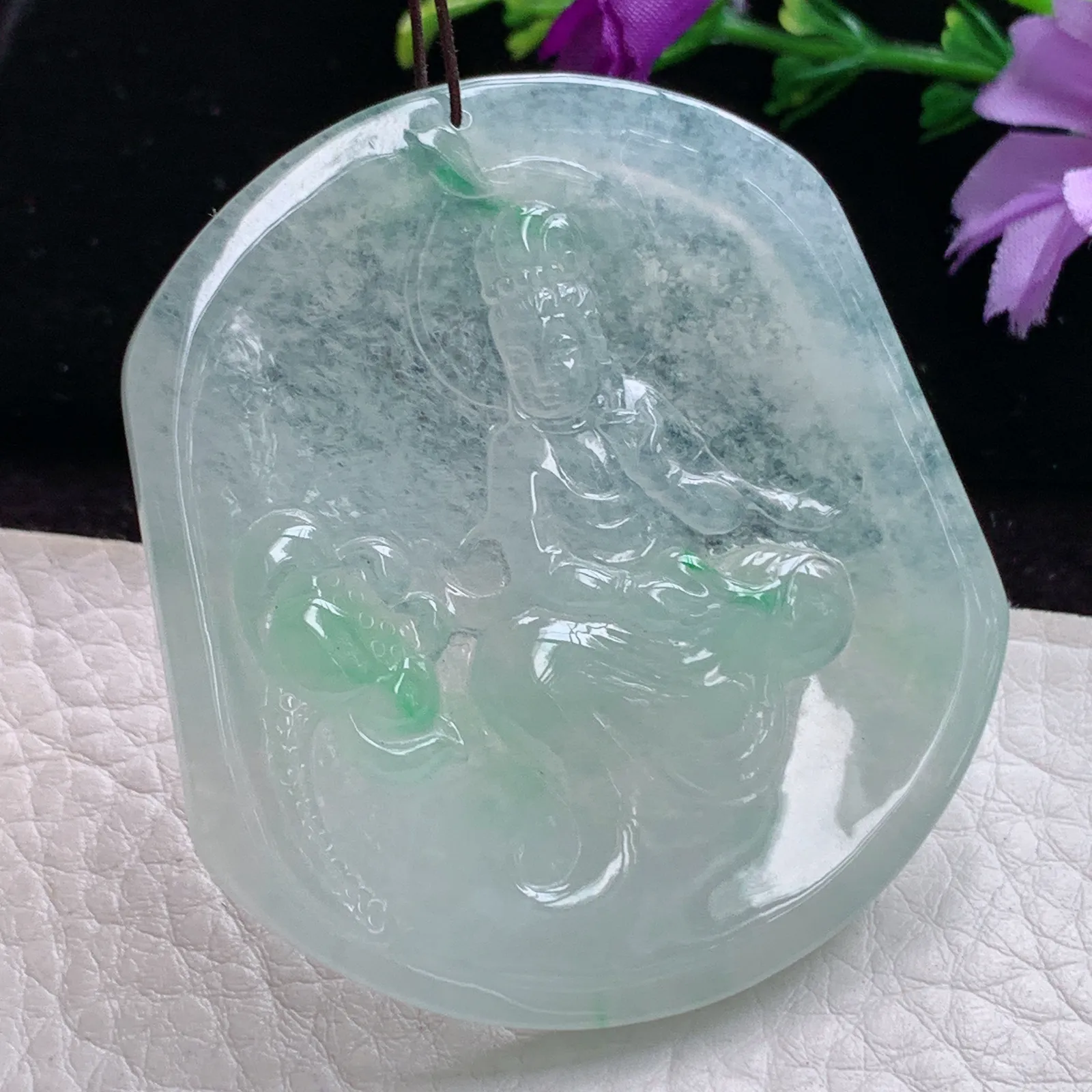 qj实拍54.8*50*4.5天然缅玉翡翠冰透自在观音菩萨吊坠持莲大势至观音