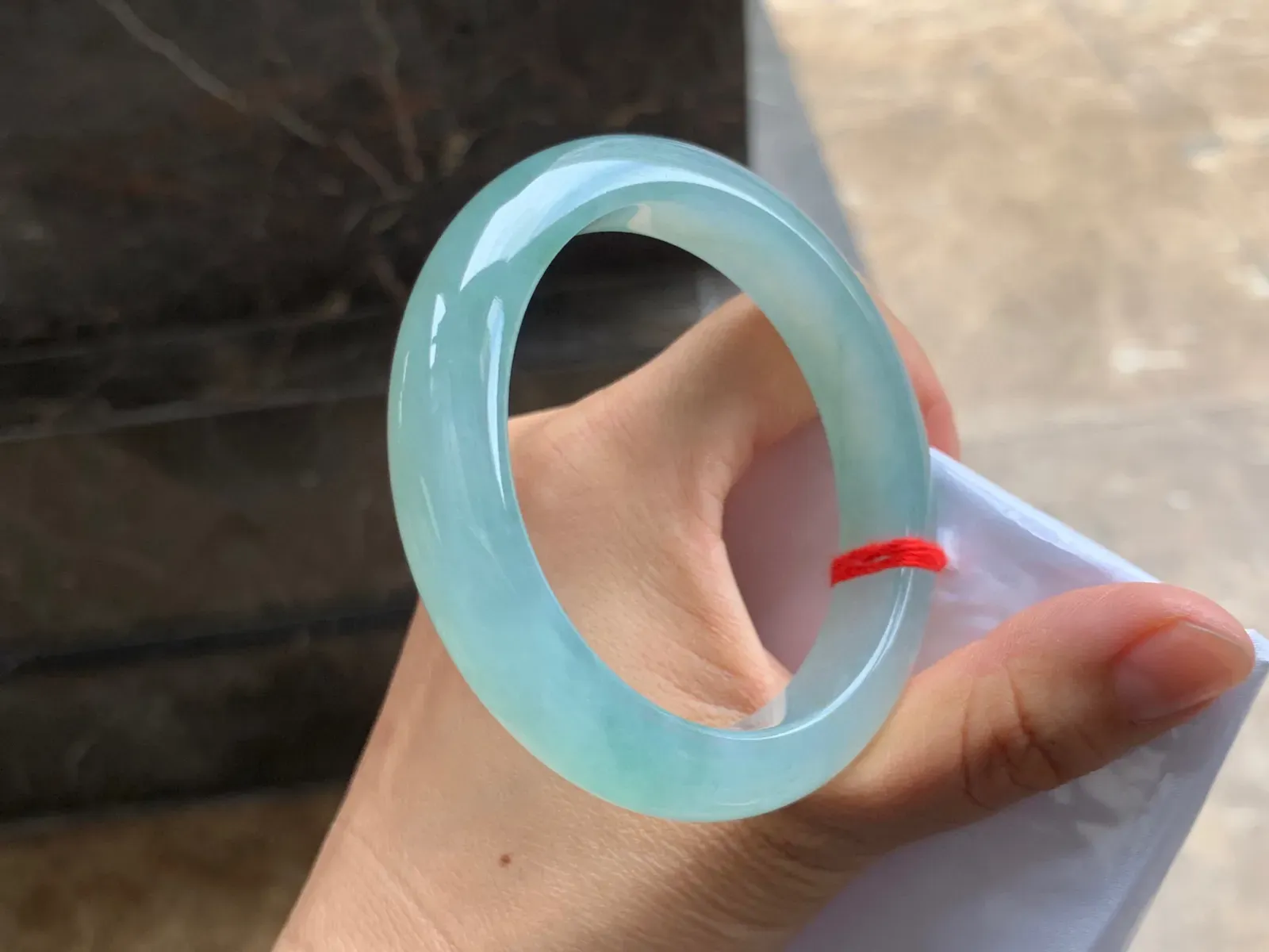 56-12-9mm
冰种晴水手镯 水润光泽 清爽