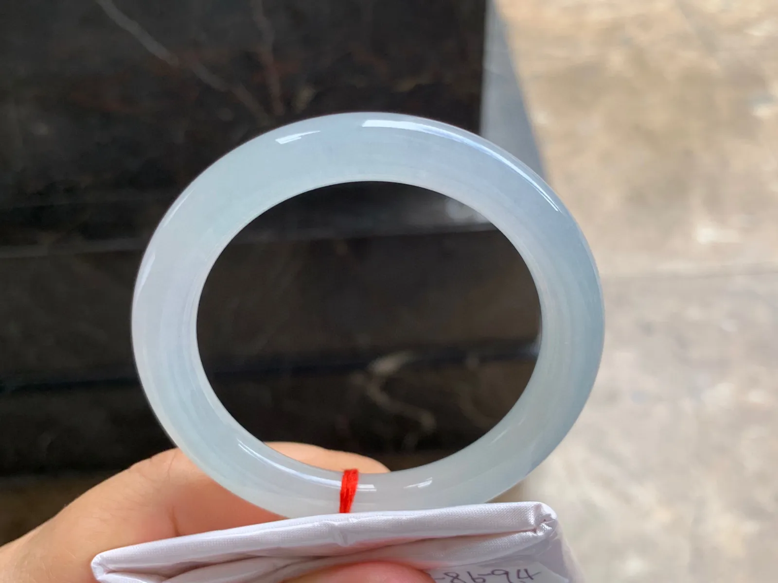 54-8.5-9.5mm
白冰圆条手镯 纯净白月光