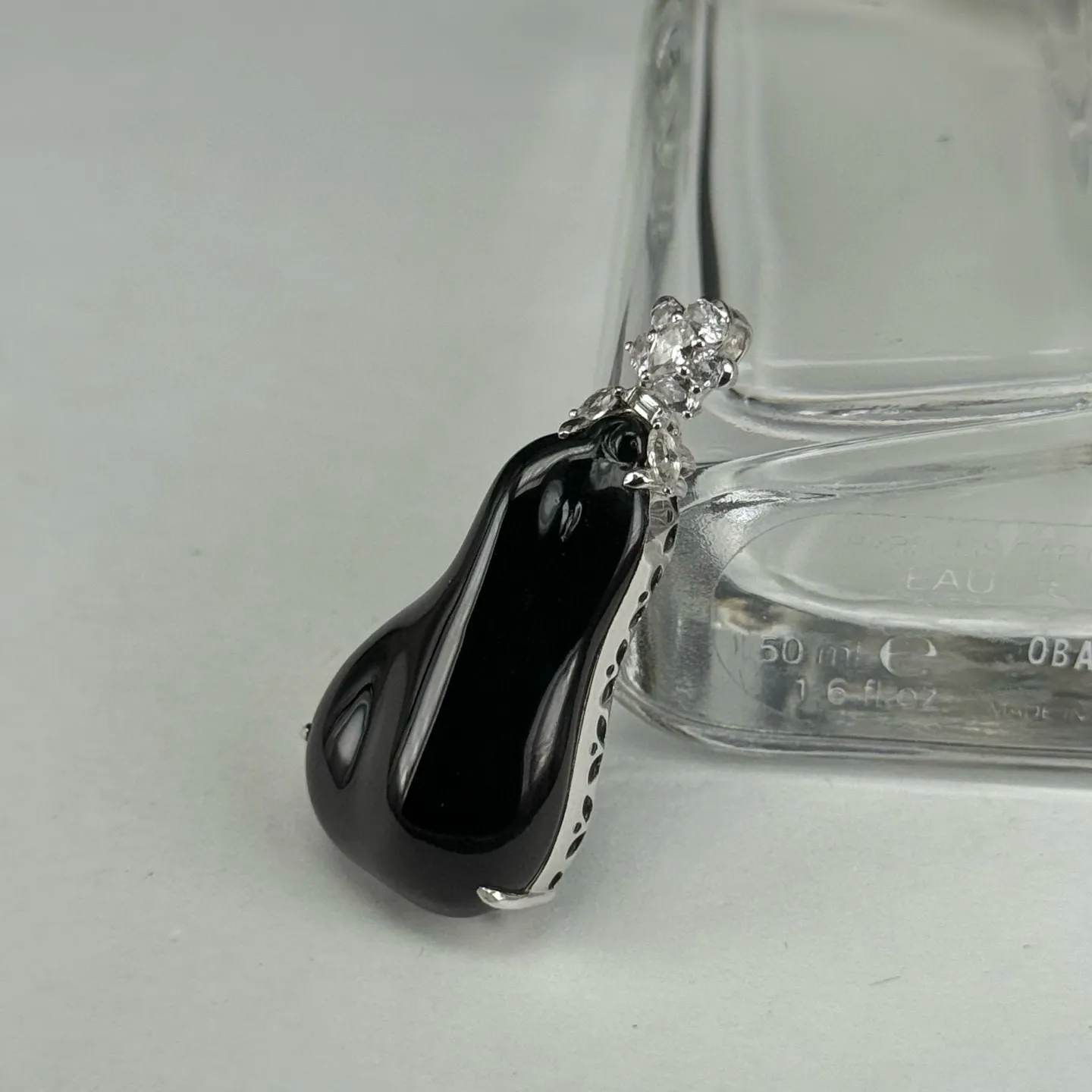 精品18k墨翠福瓜 种好色正 黑度极好 打灯通透 油性十足 尺寸38.6