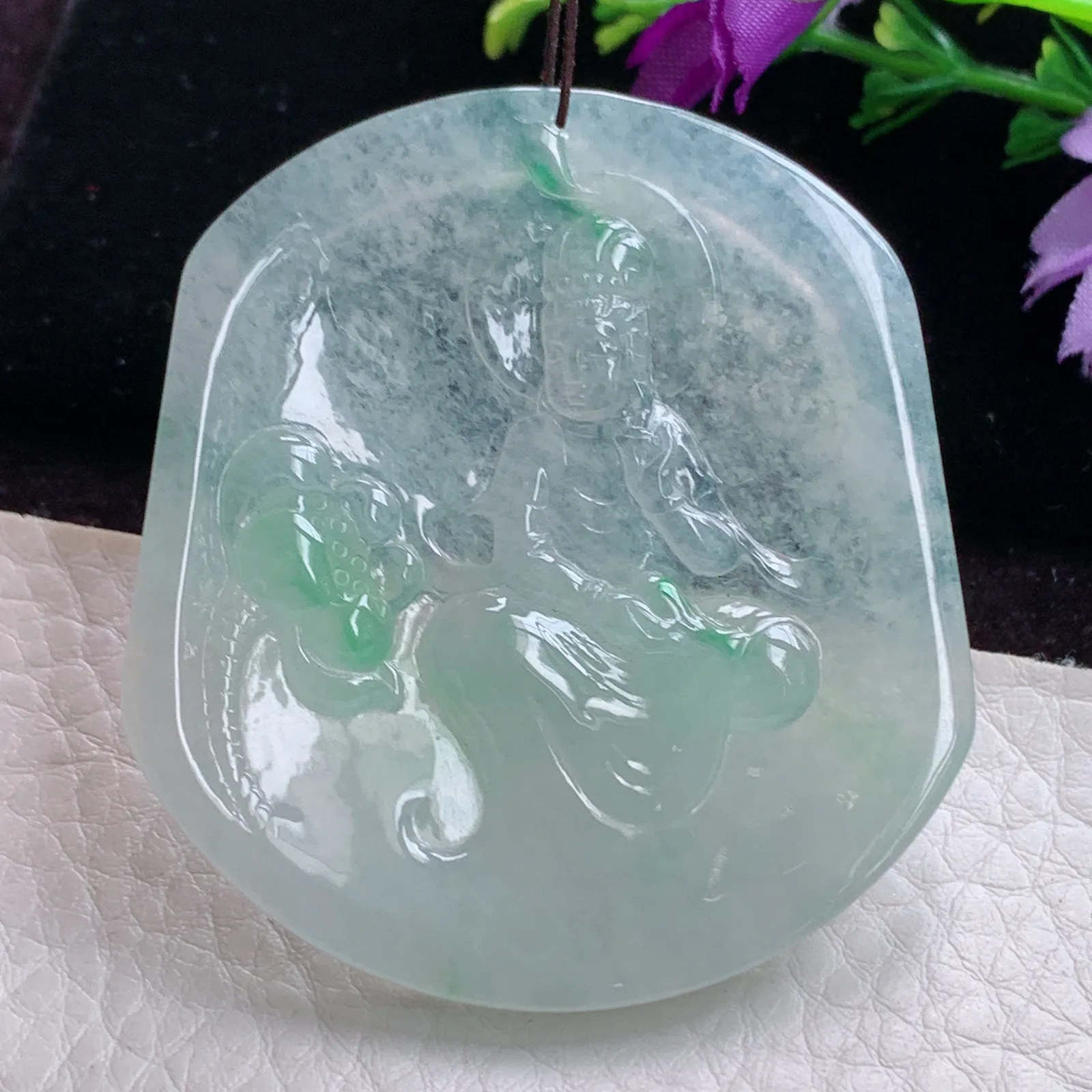 qj实拍54.8*50*4.5天然缅玉翡翠冰透自在观音菩萨吊坠持莲大势至观音