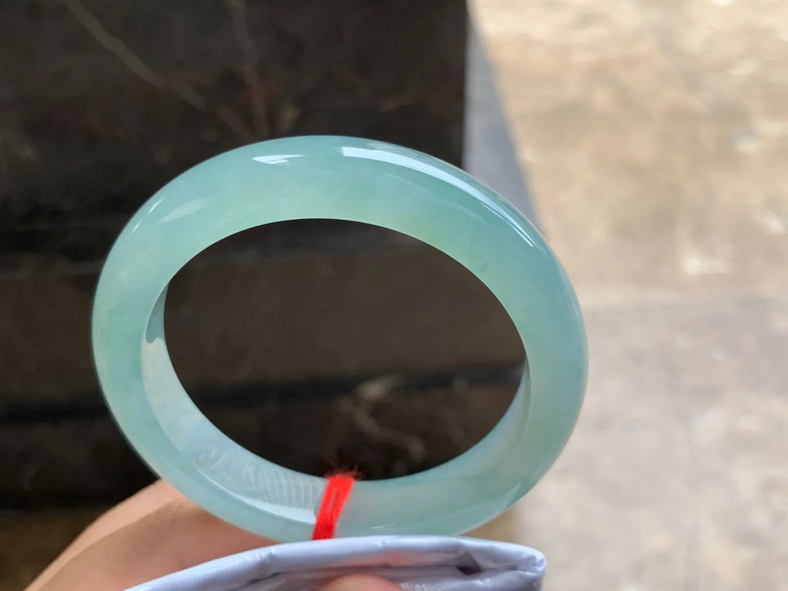 56-12-9mm
冰种晴水手镯 水润光泽 清爽
