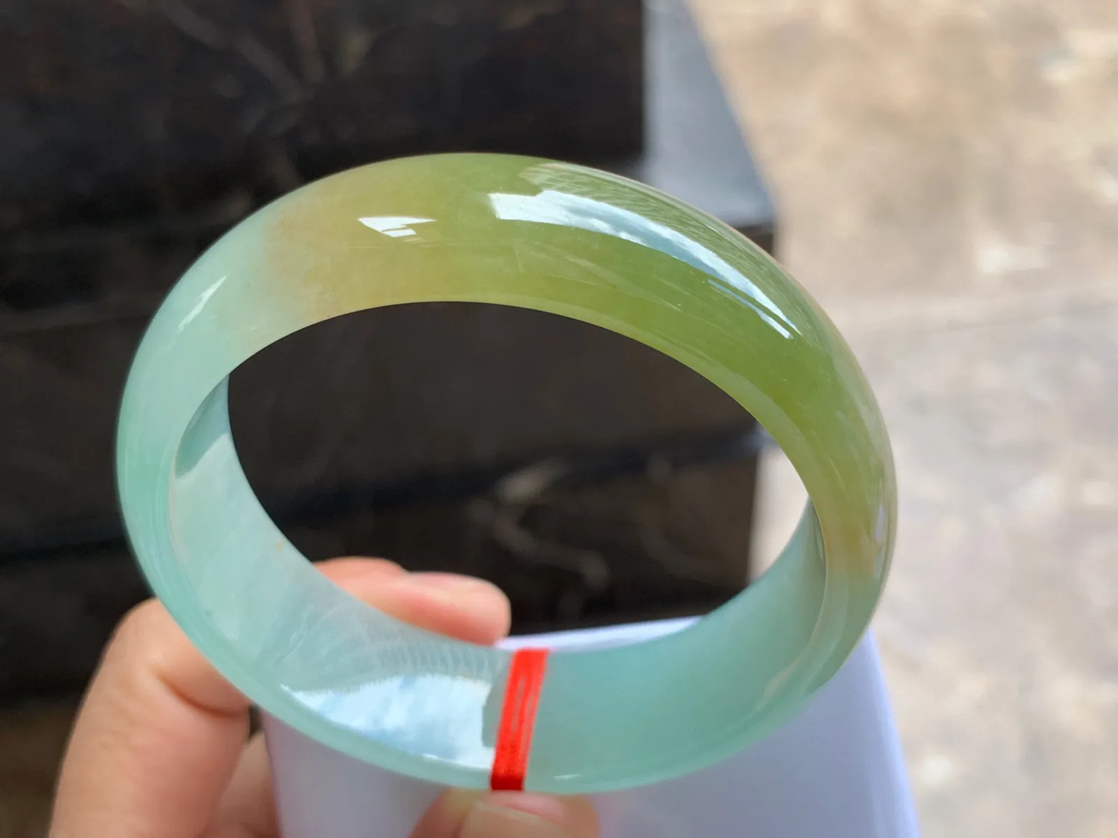 59-18-7.5mm
冰黄翡宽版轮胎手镯 种好水润 特色镯