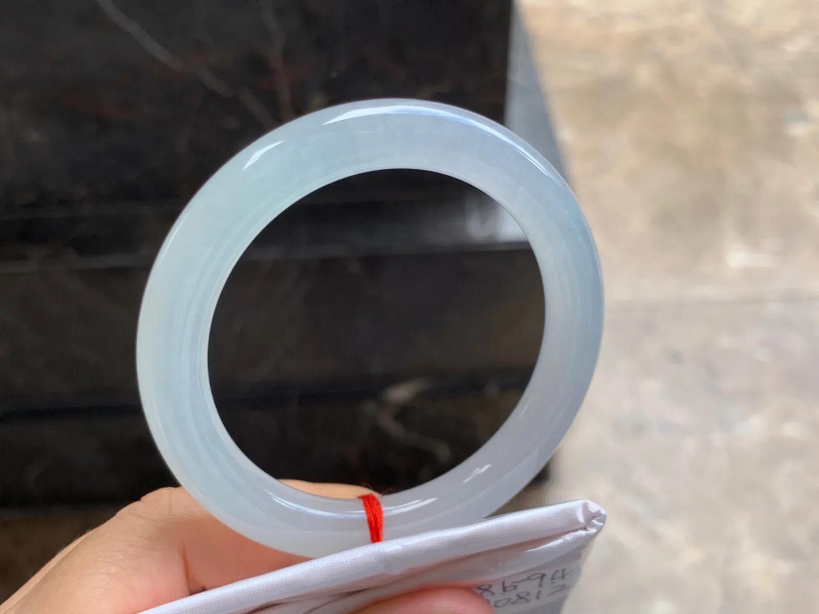 54-8.5-9.5mm
白冰圆条手镯 纯净白月光
