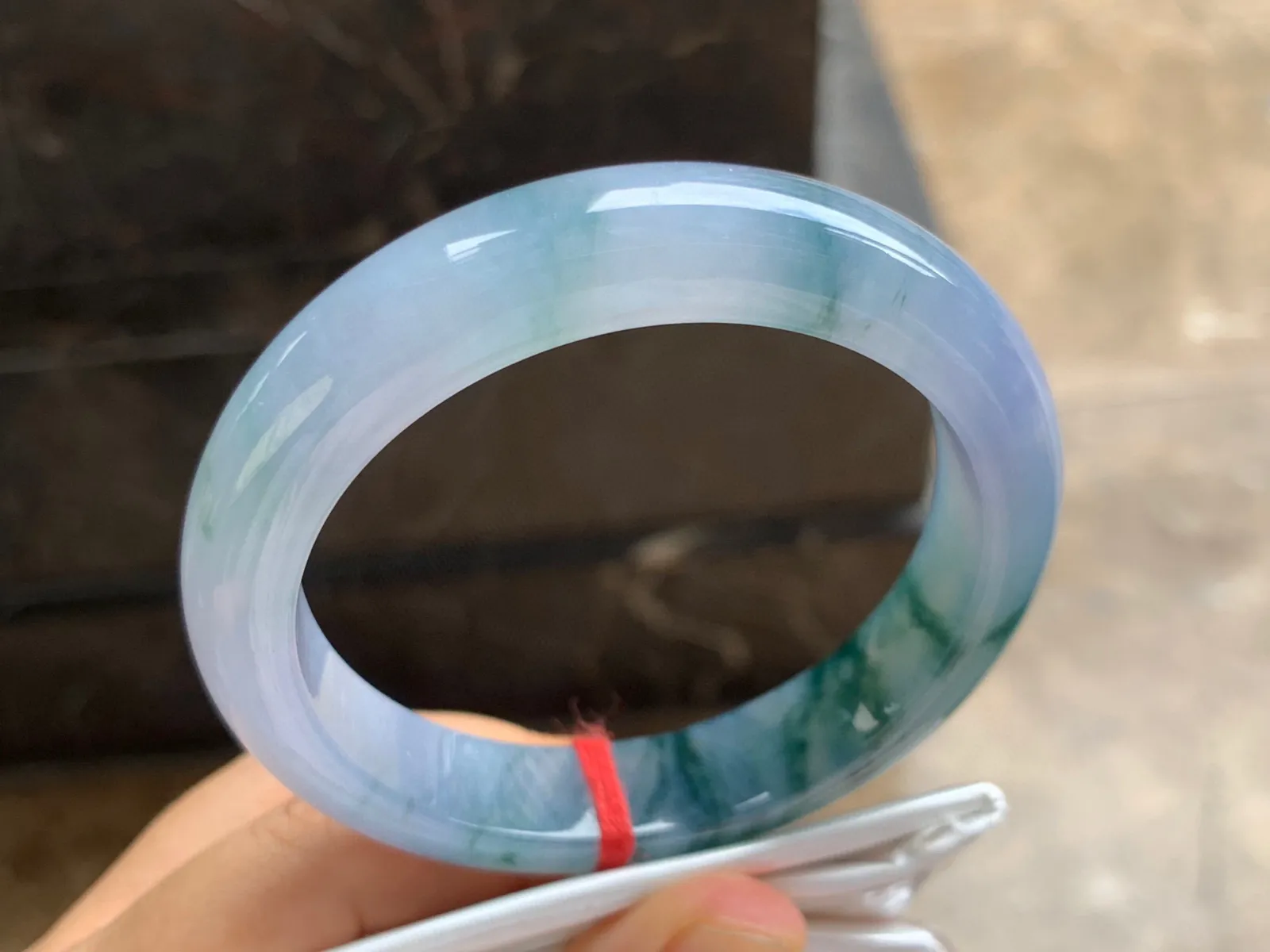 57.5-13-9mm
紫罗兰飘花手镯 底子细腻 花色漂亮