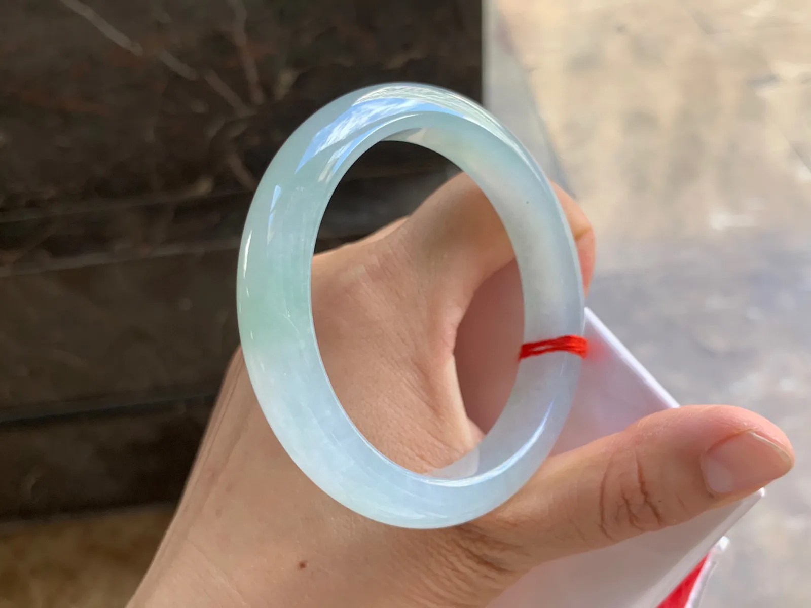 58-12-8mm
冰种晴底手镯 冰透莹润 干净清爽