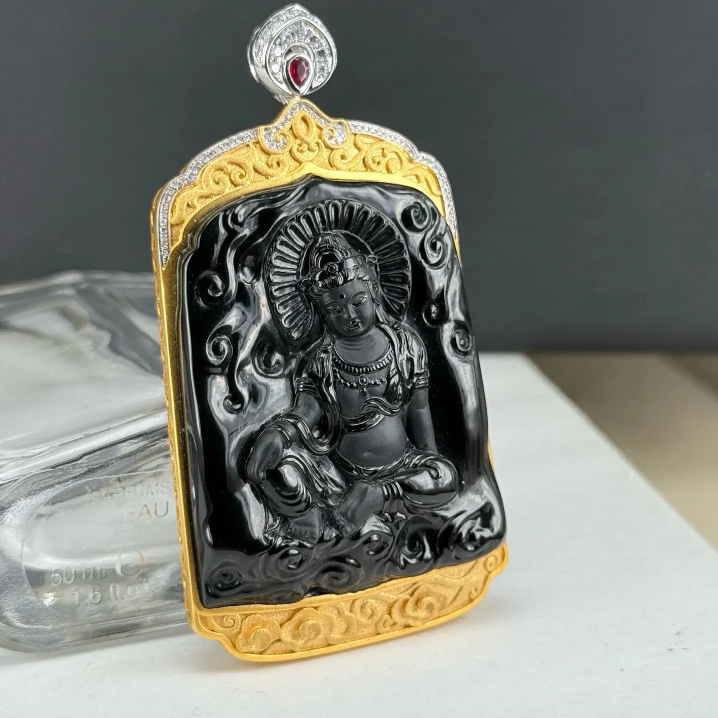 精品墨翠观音 种好色正 黑度极好 打灯通透 油性十足 尺寸70.9