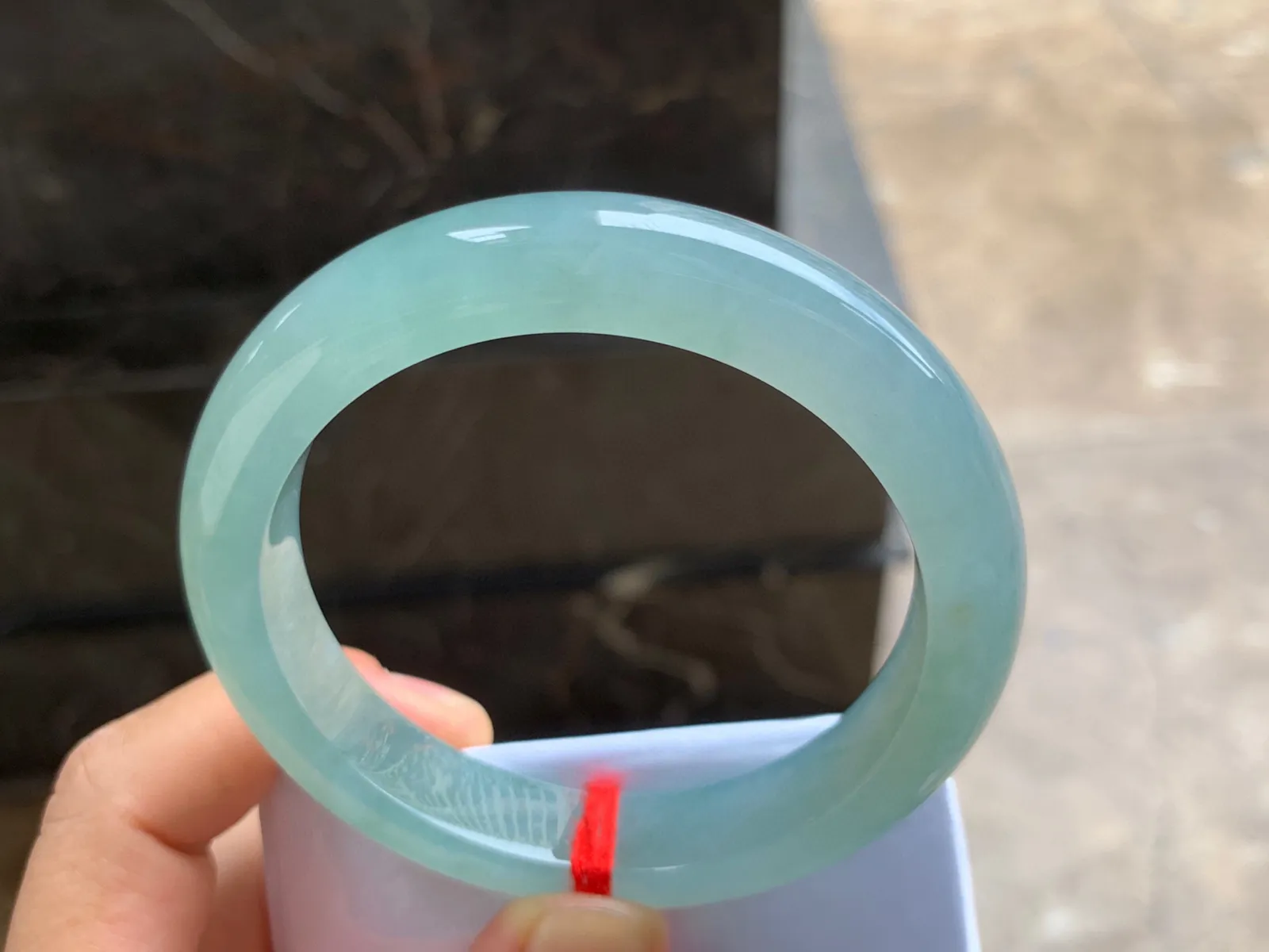 56-12-9mm
冰种晴水手镯 水润光泽 清爽