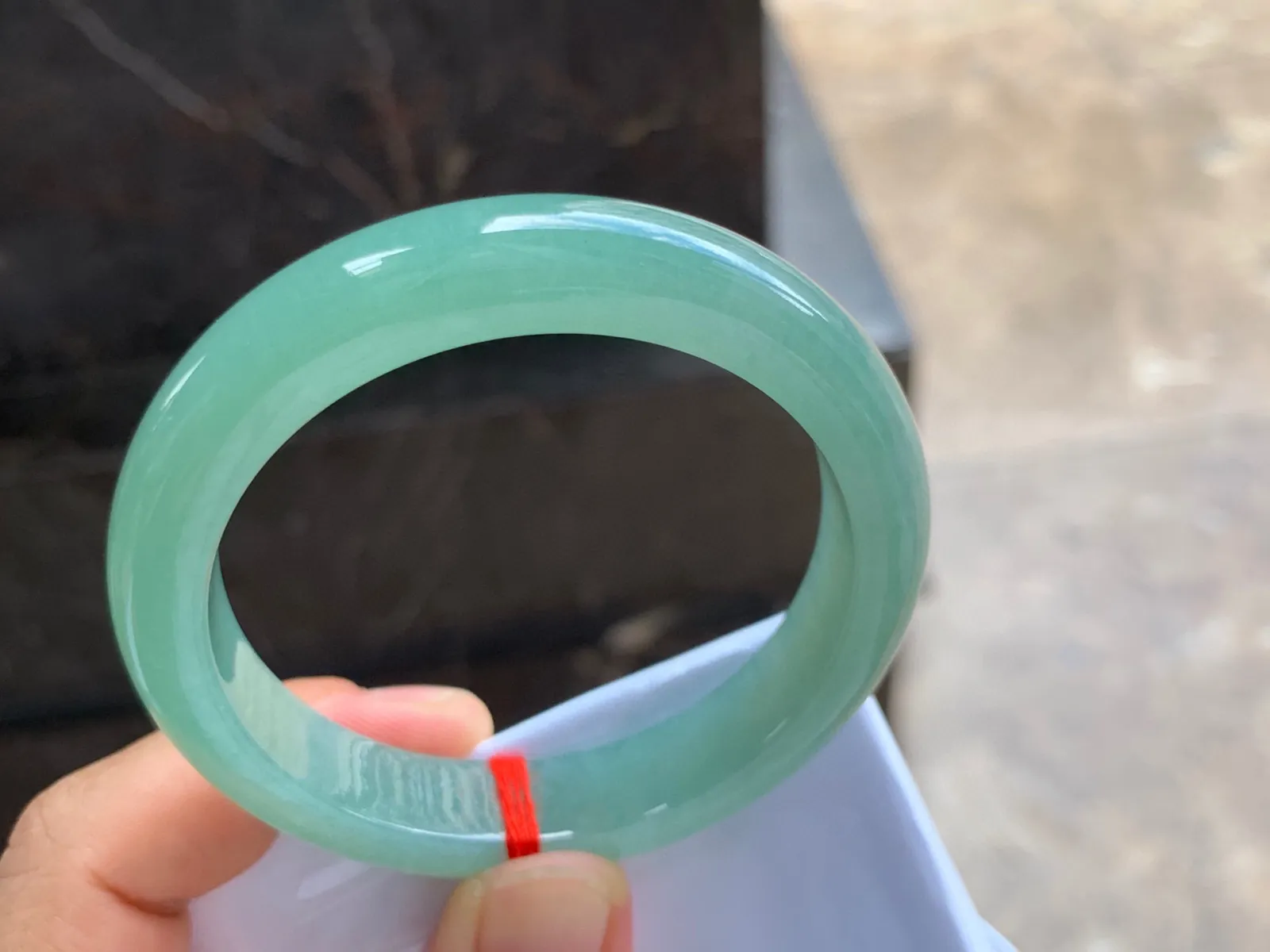 53-11-8mm
晴绿手镯 底子细腻 颜色漂亮