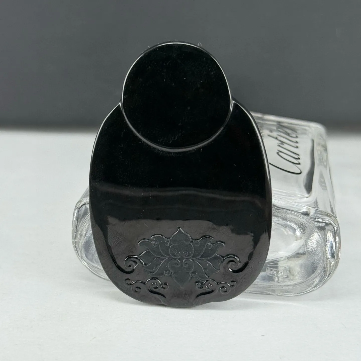 精品墨翠大日如来 种好色正 黑度极好 打灯通透 油性十足 尺寸58.8