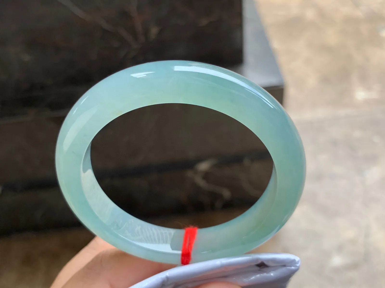56-12-9mm
冰种晴水手镯 水润光泽 清爽