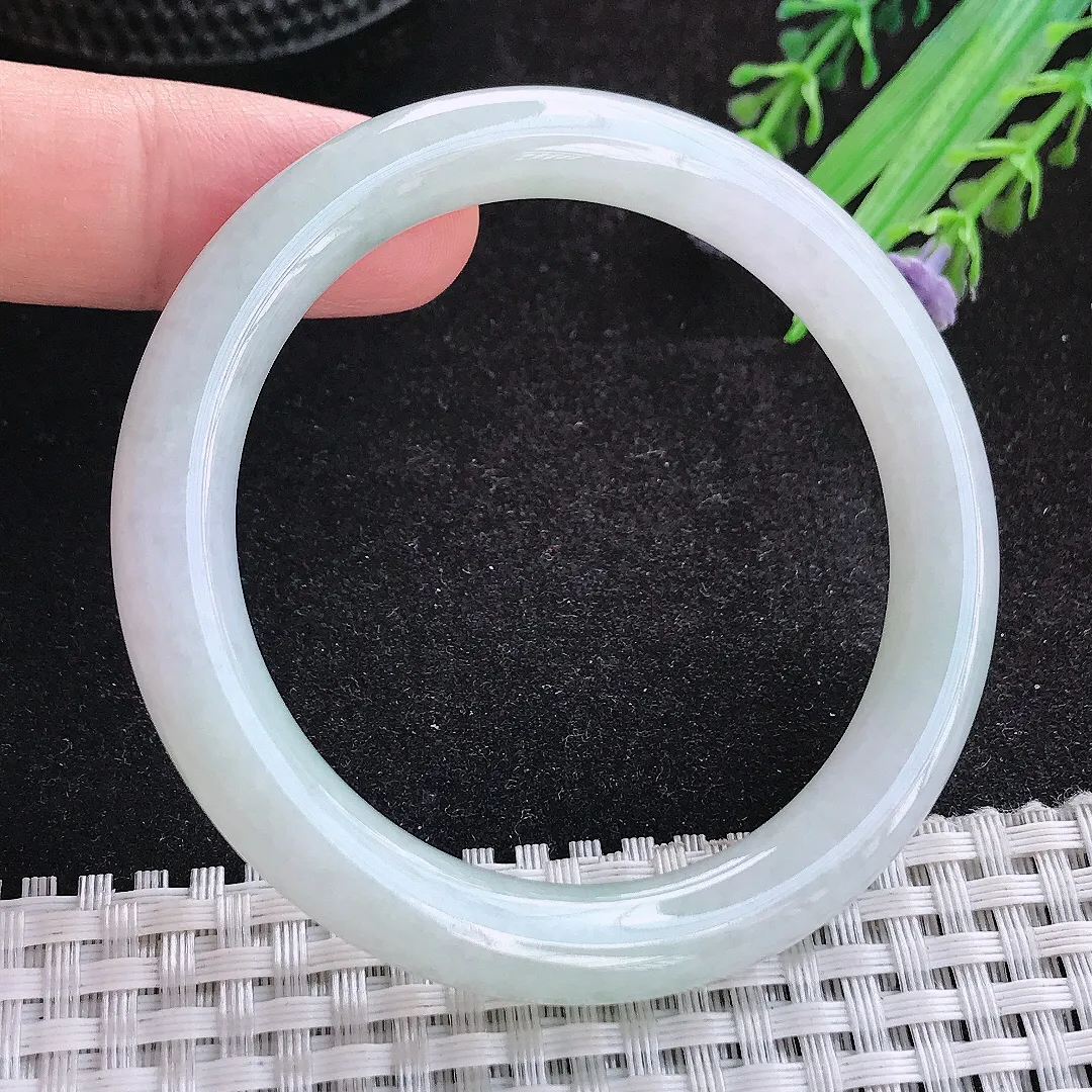 自然光51/8.6/8.5小圈口老坑秀气冰润圆条手镯天然翡翠玉镯女款