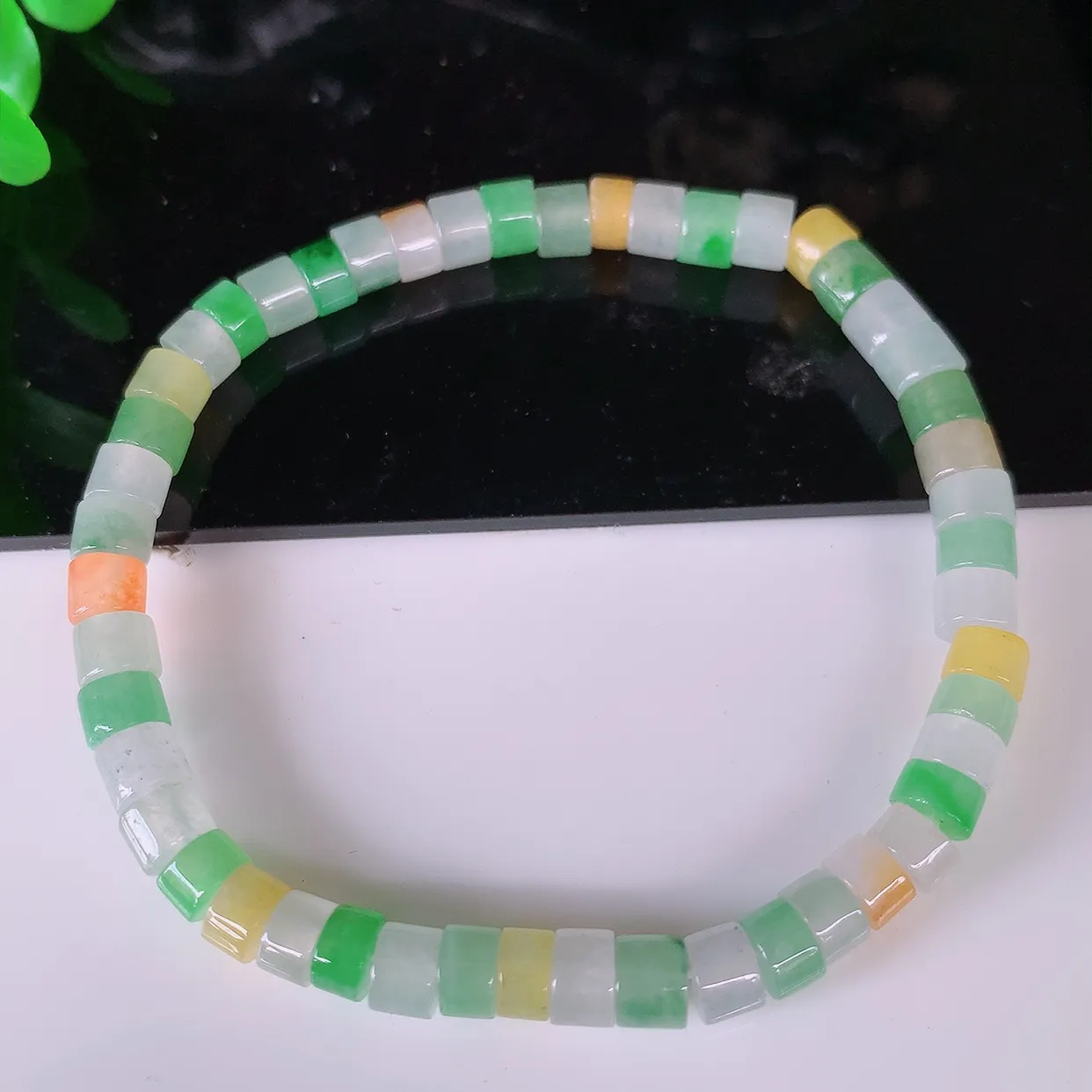 自然光实拍，冰润多彩翡翠路路通手链手串，水润秀气，料子细腻，清爽，高档大气，自戴送礼佳品！#46.2