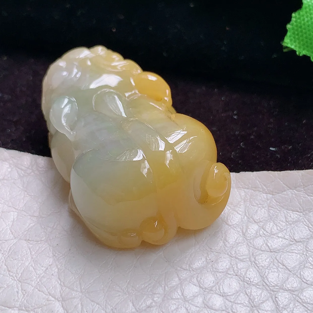x54实拍34.4*21.5*13.6缅甸翡翠A货精雕飘冰黄招财貔貅玉吊坠 玉挂件