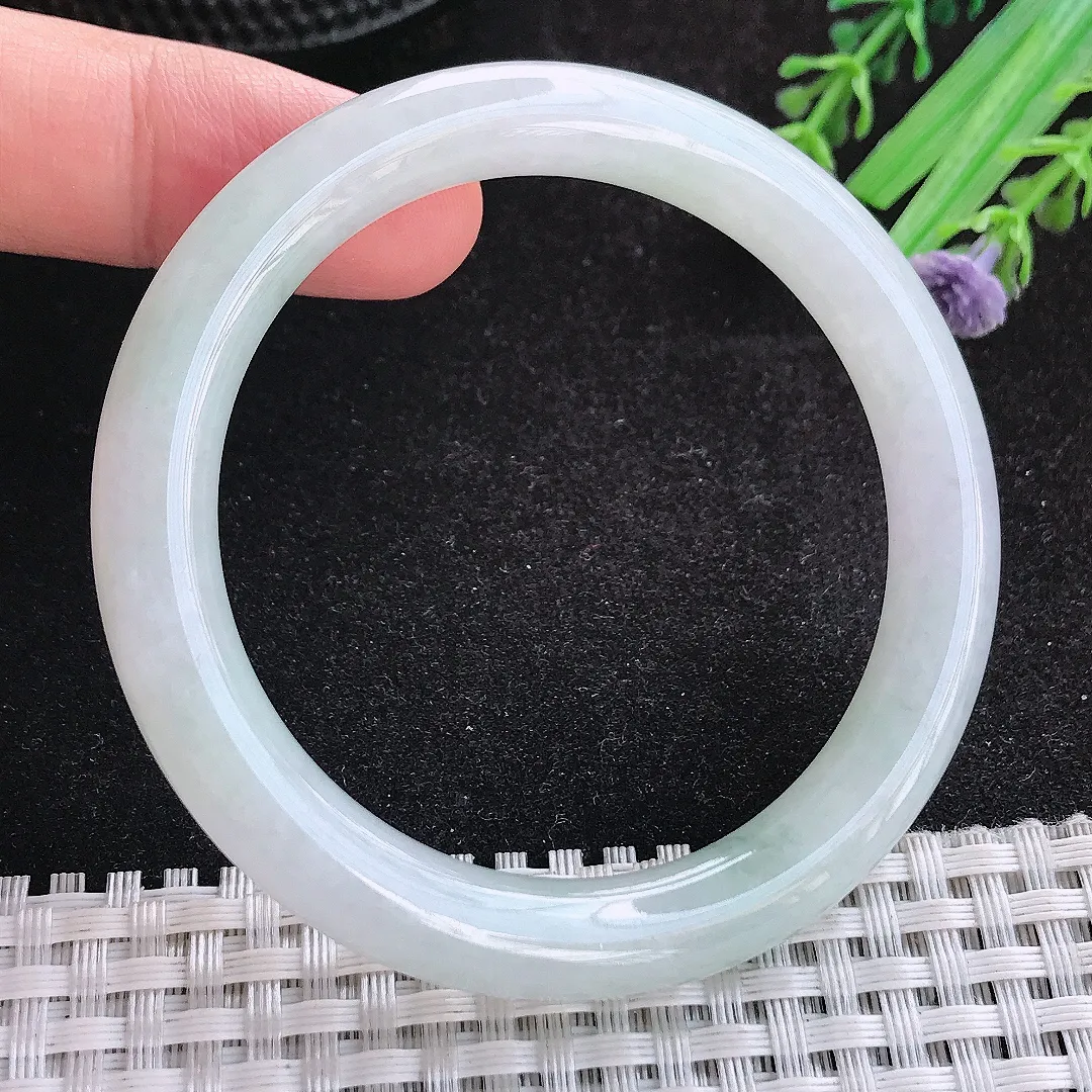 自然光51/8.6/8.5小圈口老坑秀气冰润圆条手镯天然翡翠玉镯女款