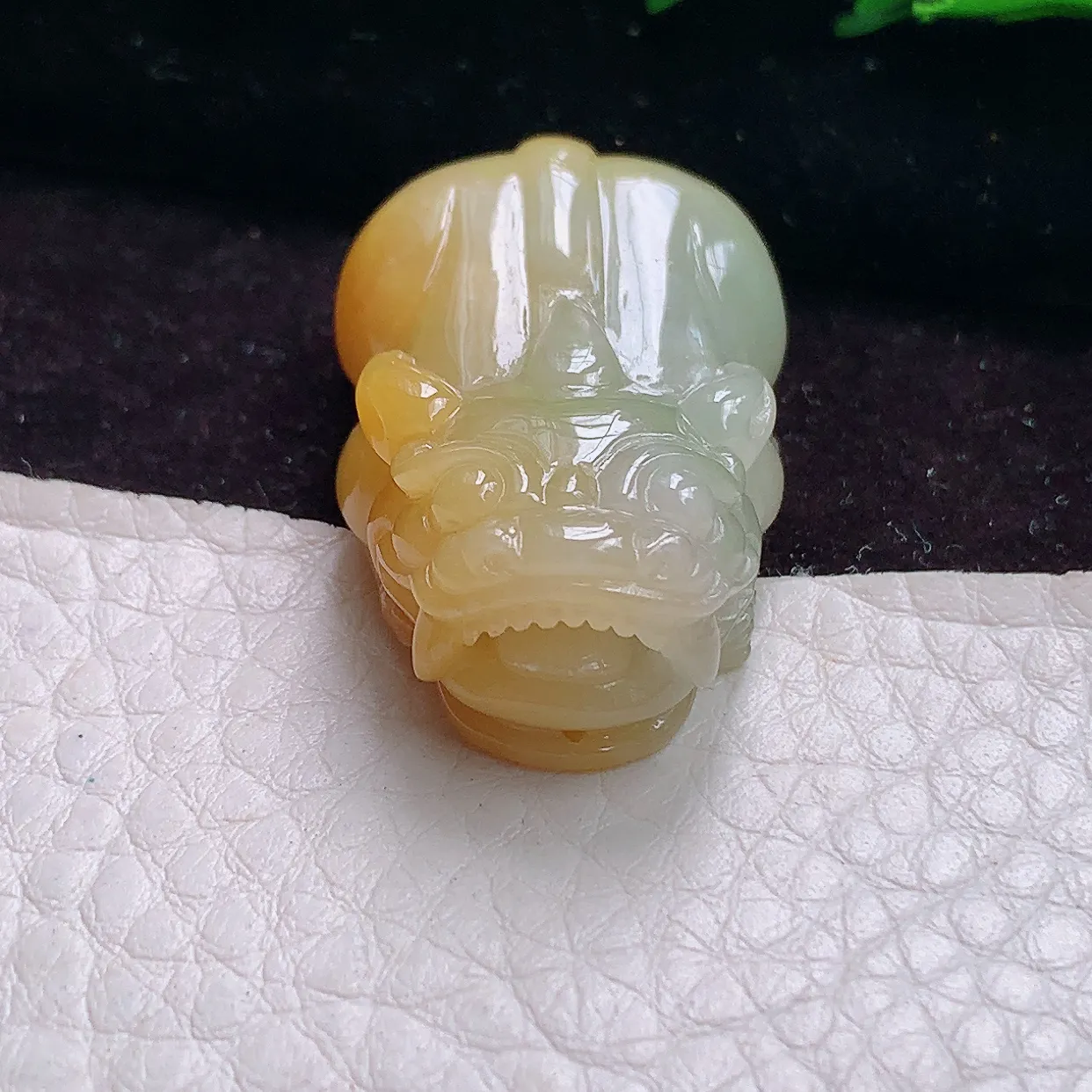 x54实拍34.4*21.5*13.6缅甸翡翠A货精雕飘冰黄招财貔貅玉吊坠 玉挂件