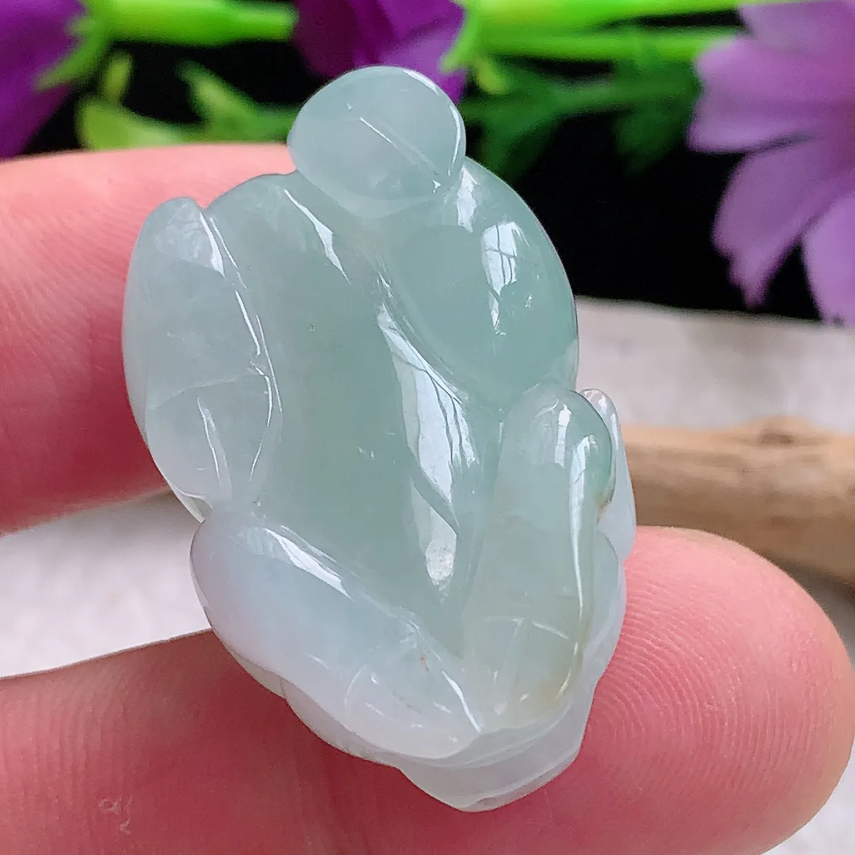 axm35*22*14.6实拍缅甸翡翠精雕冰爽小猪猪 招财猪玉吊坠 玉挂件