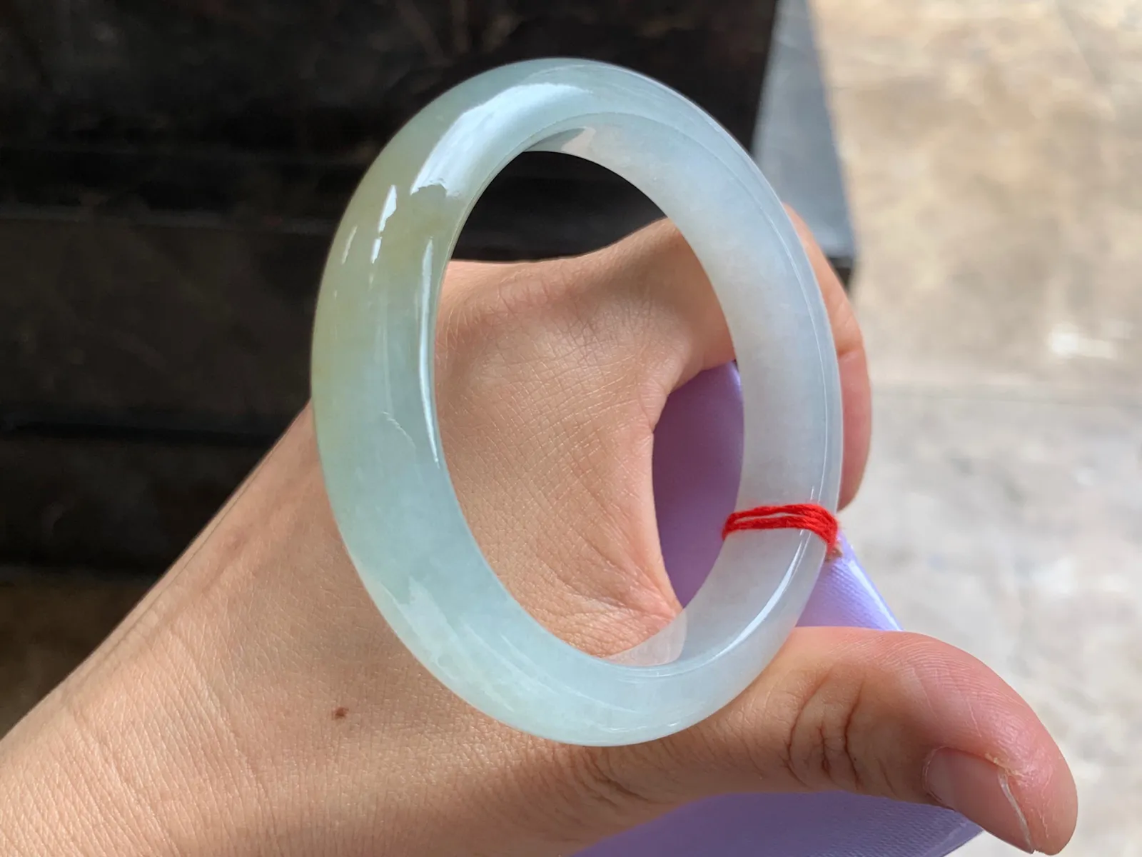 56-12.5-8mm
冰种黄翡手镯 水润光泽 颜色漂亮