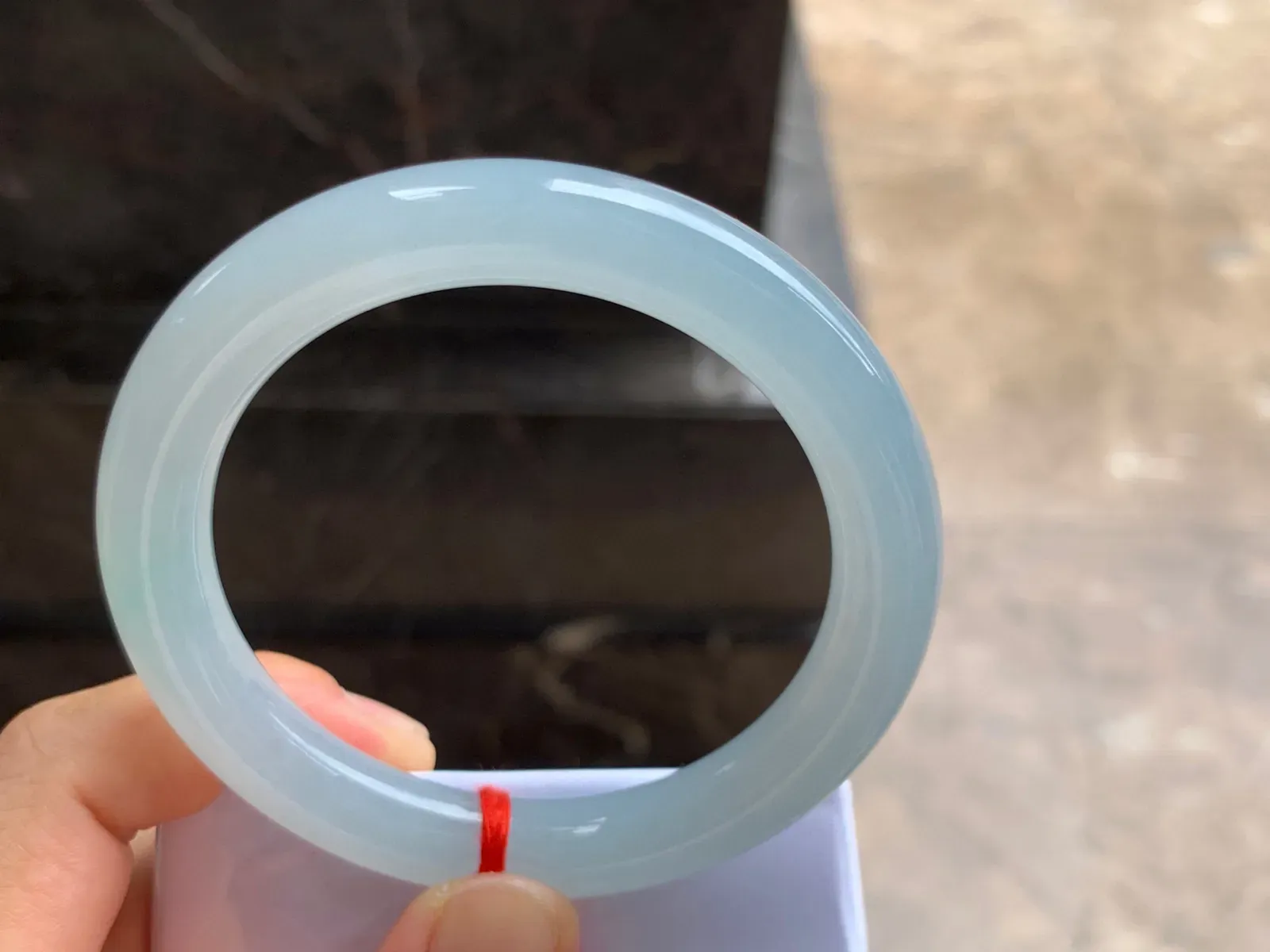 57-10mm
冰种晴水圆条手镯 水润光泽 清爽
