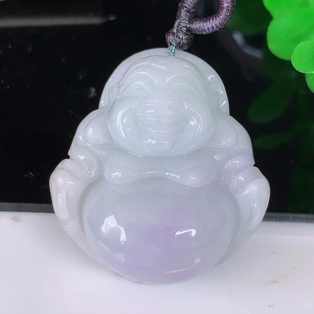 自然光实拍，冰润紫罗兰翡翠佛公吊坠，翡翠开心笑佛，种老水足，颜色漂亮，立体饱满圆润，佩戴效果赞#1.