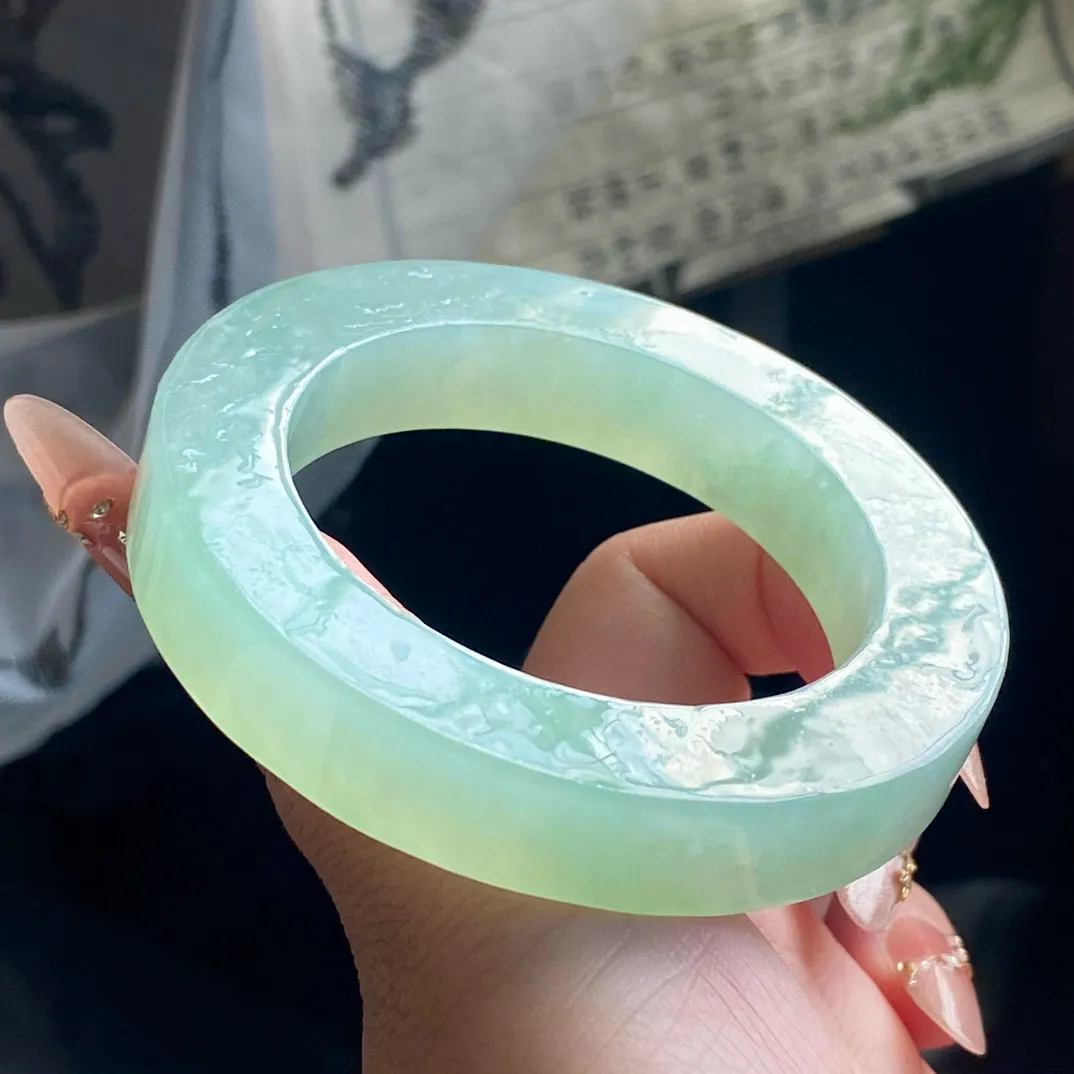 冰晴水葡萄肉手镯胚，⭕️正圈最大做61，圆条最大做57；最小做53。尺寸：77-53-12.5-12