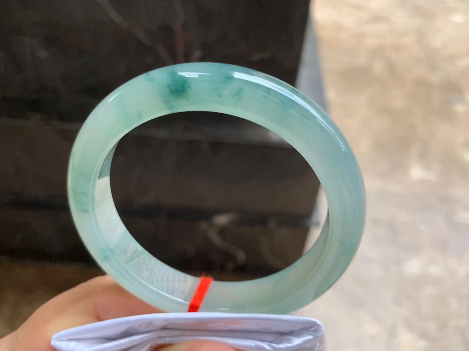 59-12.5-9mm
冰种飘花大圈口手镯 水润冰透