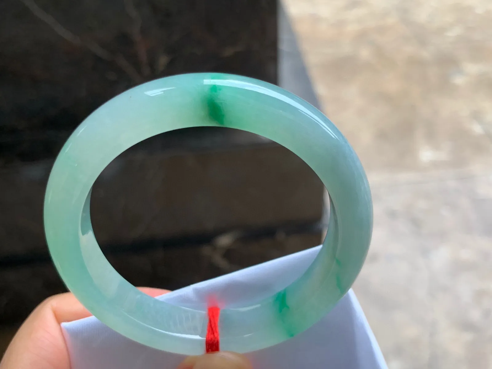54-11.5-8.5mm
冰种金丝绿手镯 有种有色 上手漂亮