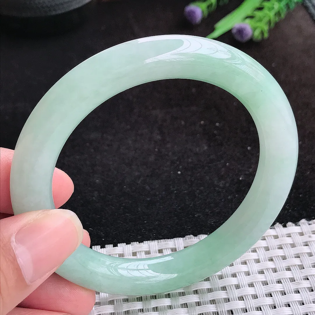 自然光57/10.5/10.1老坑秀气冰润冰晴绿圆条手镯天然翡翠玉镯女款