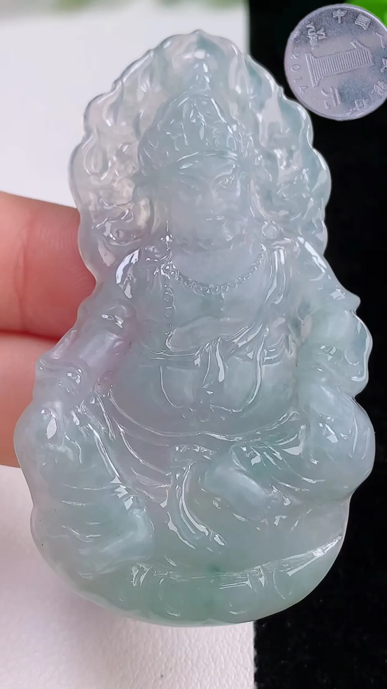 缅甸天然翡翠a货 老坑料起胶冰润 飘花财神吊坠，尺寸63.6-38.5-6mm y 23.53