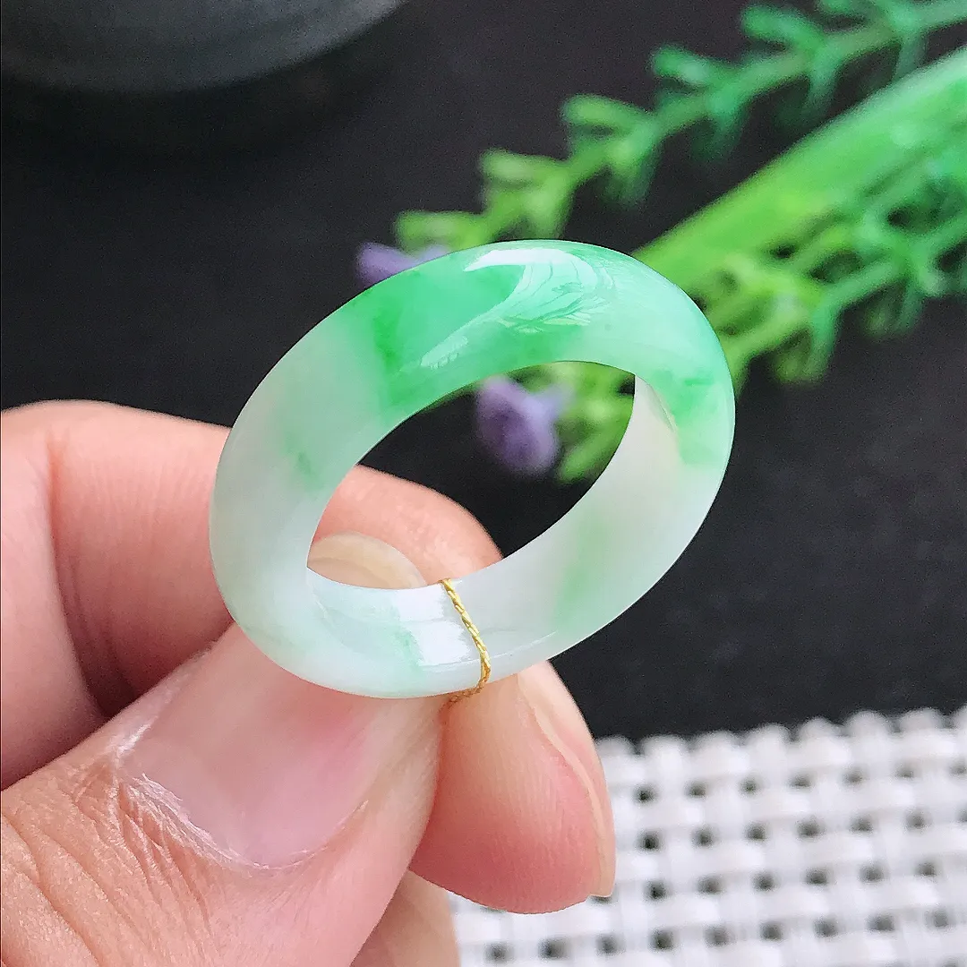 自然光18.8/6/4老坑秀气冰润飘阳绿指环戒指翡翠玉石