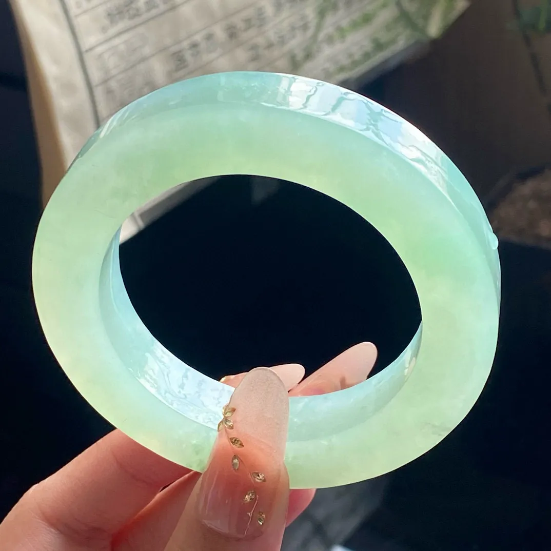 冰晴水葡萄肉手镯胚，⭕️正圈最大做61，圆条最大做57；最小做53。尺寸：77-53-12.5-1