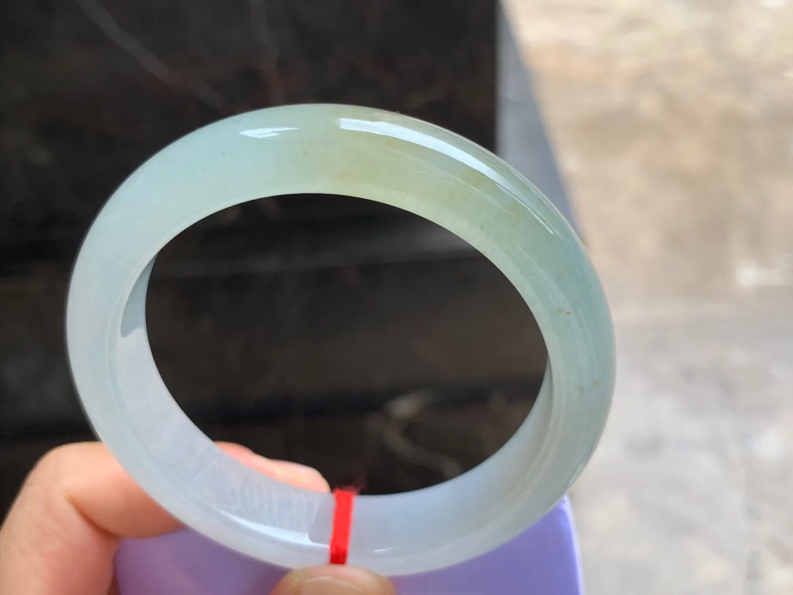 56-12.5-8mm
冰种黄翡手镯 水润光泽 颜色漂亮