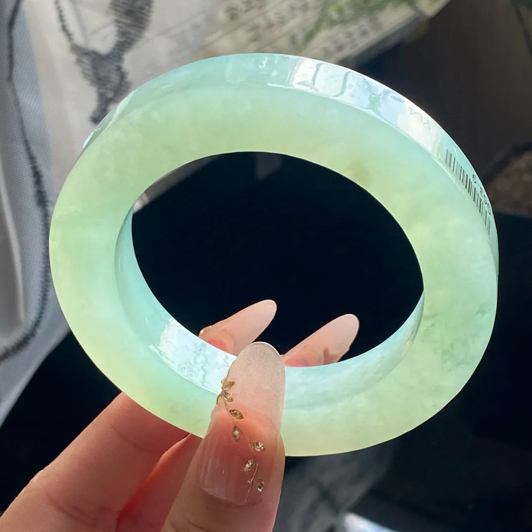 冰晴水葡萄肉手镯胚，⭕️正圈最大做61，圆条最大做57；最小做53。尺寸：77-53-12.5-12