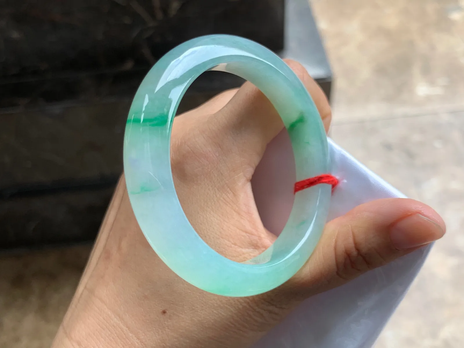 54-11.5-8.5mm
冰种金丝绿手镯 有种有色 上手漂亮